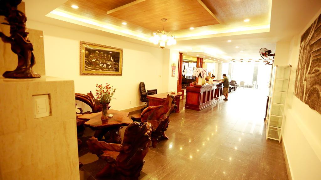 Xuan Hung Hotel Дананг Екстериор снимка