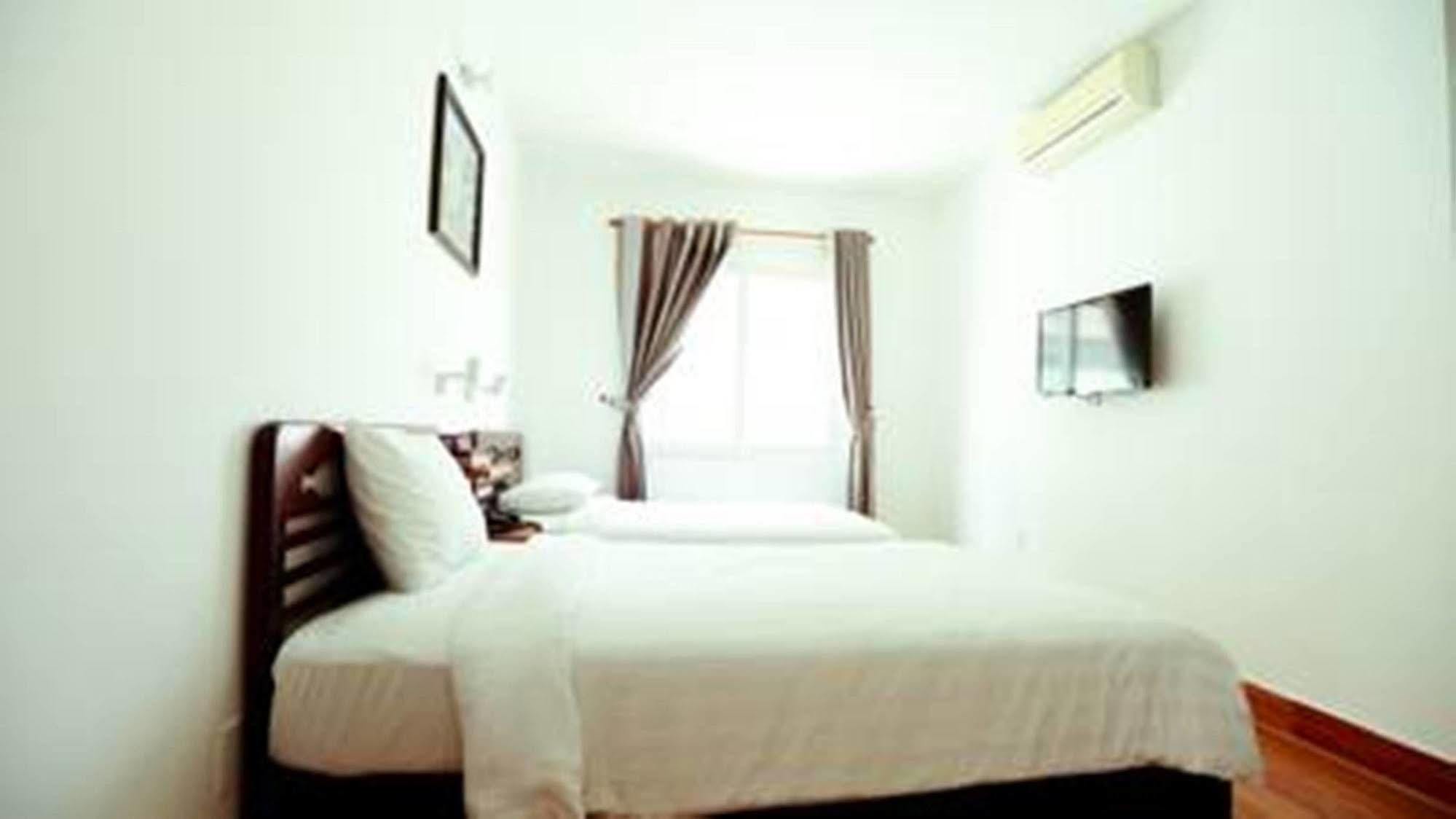 Xuan Hung Hotel Дананг Екстериор снимка