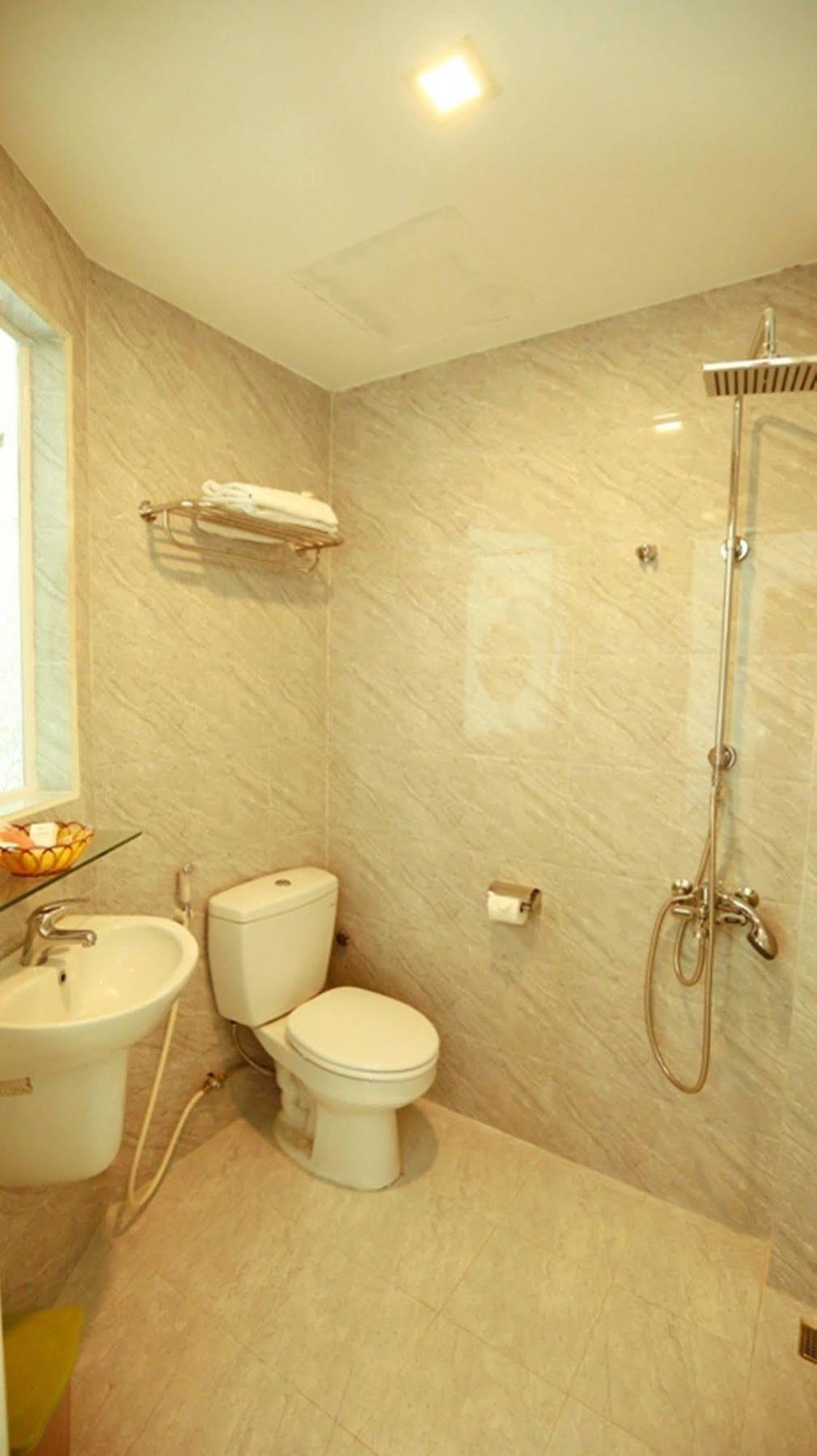 Xuan Hung Hotel Дананг Екстериор снимка