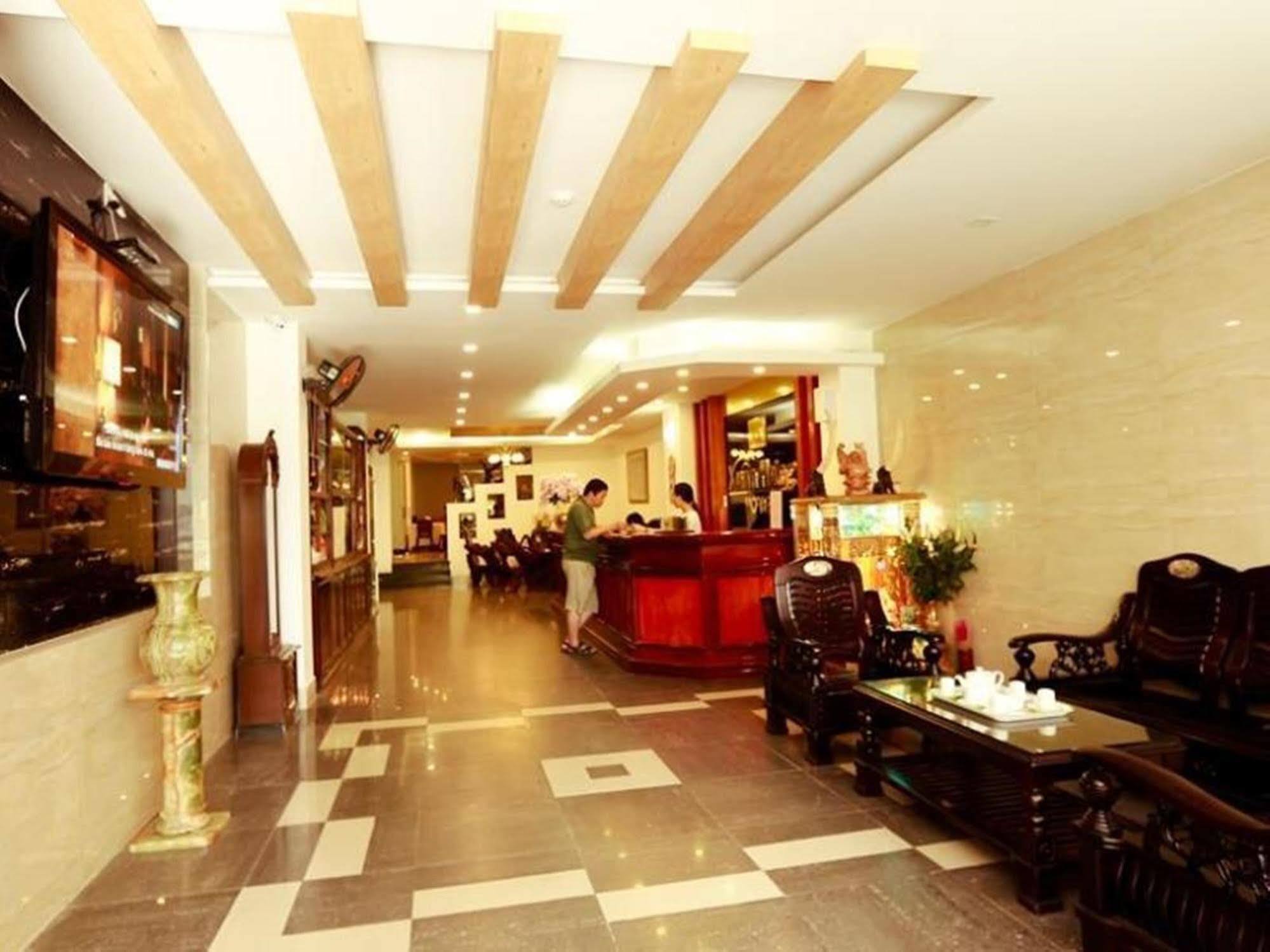 Xuan Hung Hotel Дананг Екстериор снимка